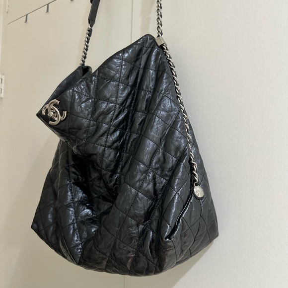 chanel large black hobo bag - Picture 3 of 3